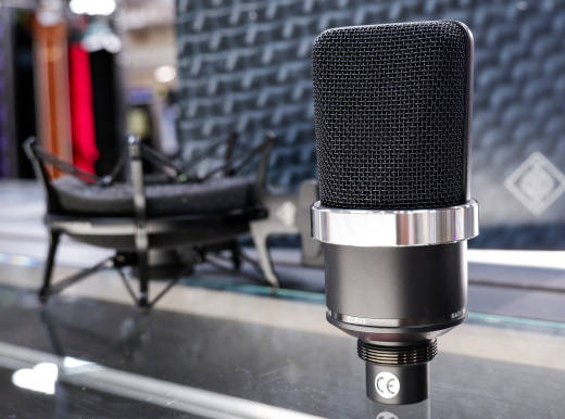 Neumann TLM 102 Studio Set Large Condenser Microphone - Nickel
